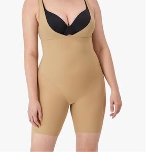 Maidenform Tummy Control Bodysuit HighWaist Thigh Slimmer Shapewear, Medium, NWT